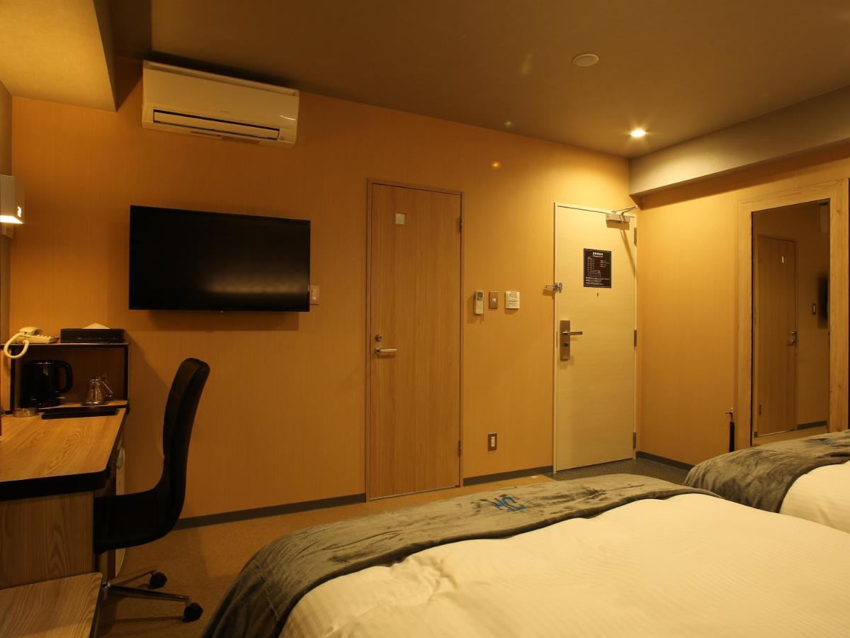 Green Rich Hotel & Capsule Naha - Artificial Hot Spring Futamata Yunohana Exterior foto
